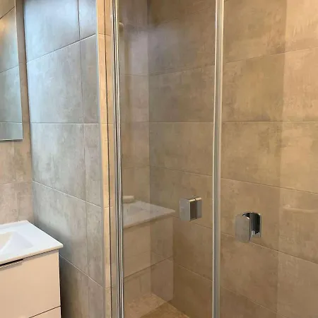 Familial 3 Pieces, Piscine, Terrasse Et Parking Prive - Cap D'agde - Fr-1-249-368 *